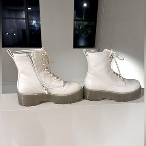 Steve Madden Betty black boots